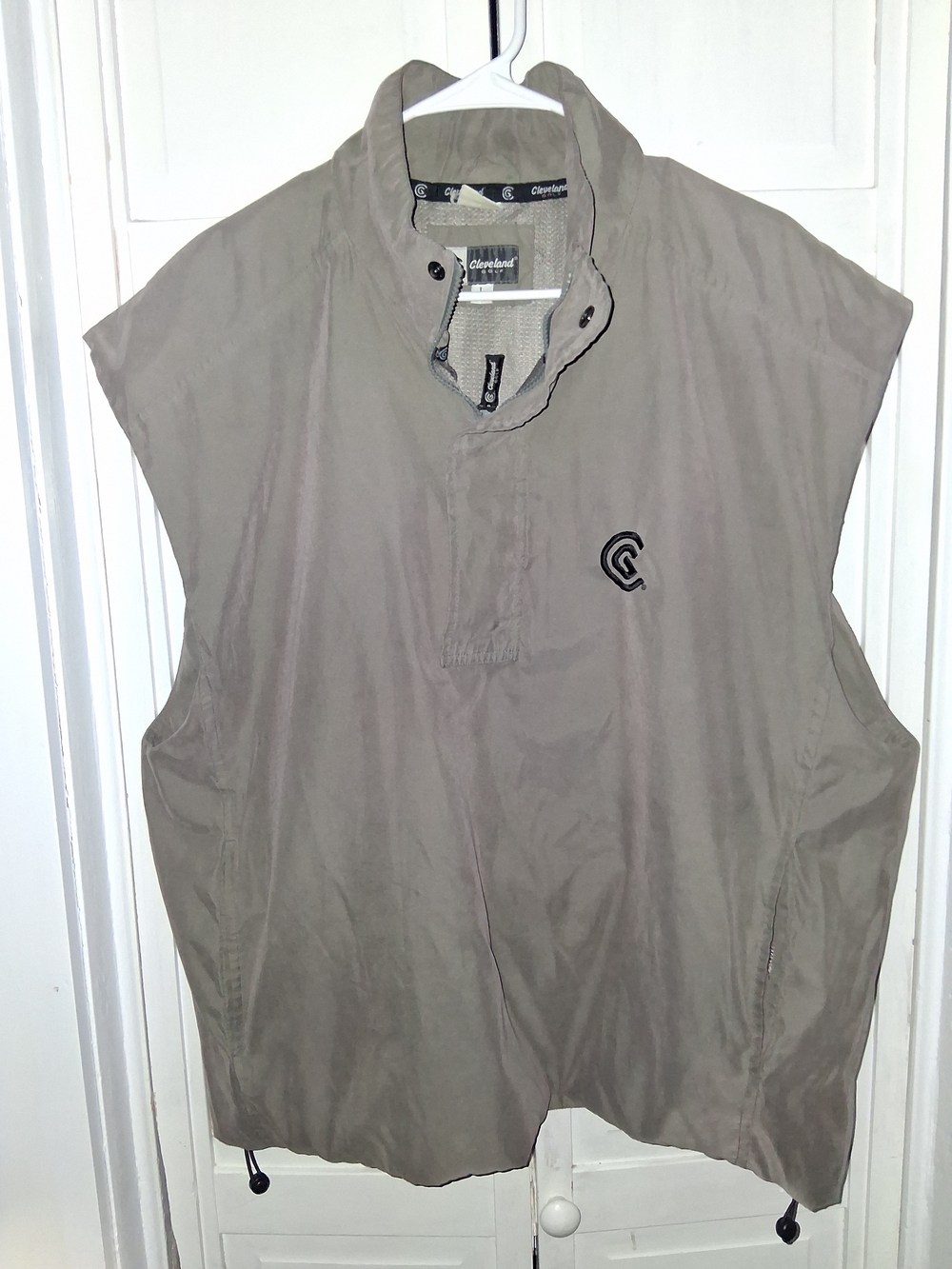 Cleveland Men's Sleeveless Windbreaker Tank - Taupe